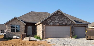 869 E Scott Wayne Dr, Nixa, MO 65714 - photo 2
