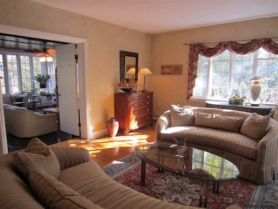 329 Loudon Rd, Albany, NY 12211 - photo 6