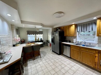 14 Potomac St, West Roxbury, MA 02132 - photo 6