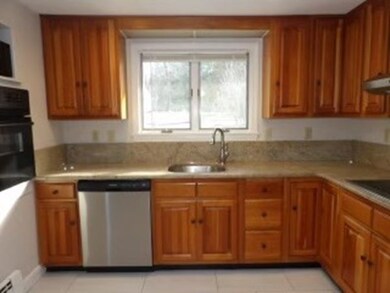 7 Hemlock Rd, North Reading, MA 01864 - photo 5