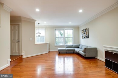 43182 Newbridge Square, Broadlands, VA 20148 - photo 3