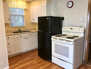 18 Wilcox St, Bristol, RI 02809 - photo 4