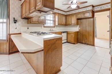 201 Valleyview-6