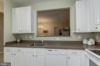 2608 Chapel Lake Dr unit 211, Gambrills, MD 21054 - photo 4