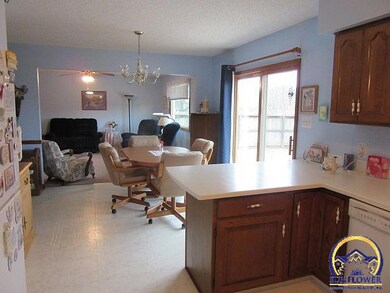 3712 SW Arvonia Place, Topeka, KS 66610 - photo 2