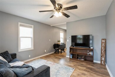 4508 SW 3rd St, Des Moines, IA 50315 - photo 4