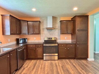 215 N Jefferson St, Lyons, IN 47443 - photo 4