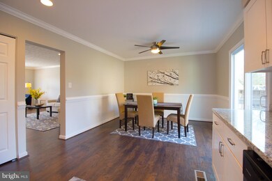18 Carriage Walk Ct, Parkville, MD 21234 - photo 4