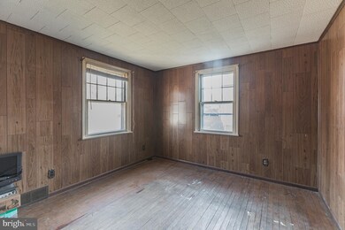 2550 Radcliffe Ave, Abington, PA 19001 - photo 4