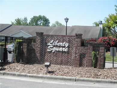 202 Oakmont Cir, High Point, NC 27263 - photo 2