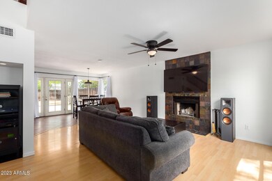 1152 E Harrison St, Chandler, AZ 85225 - photo 4