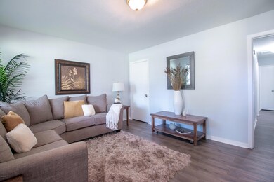 6309 Lancaster-100