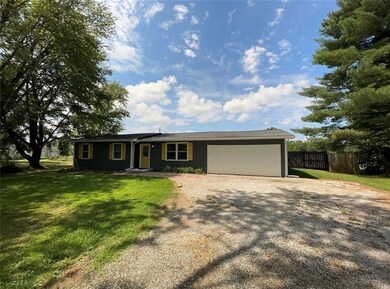 unlisted-address, Columbus, IN 47201 - photo 2