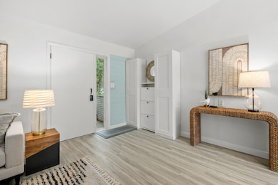 St Joseph St E 236 Coloma 49038-2