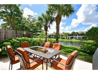956 Hampton Cir unit 81, Naples, FL 34105 - photo 3