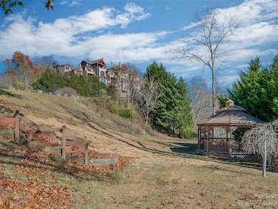 4 Chimney Crest Dr unit F, Asheville, NC 28806 - photo 3
