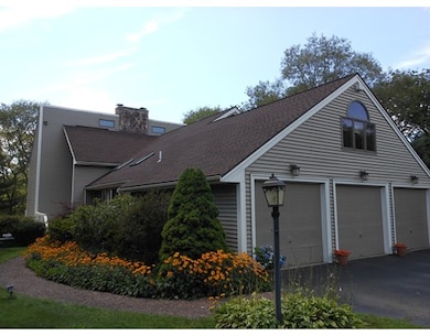 266 Palisades Cir, Stoughton, MA 02072 - photo 7