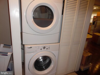 2908 Weisman Rd, Silver Spring, MD 20902 - photo 7