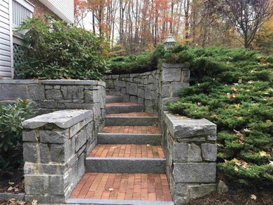 8 Willow Pond Dr, Goffstown, NH 03045 - photo 3