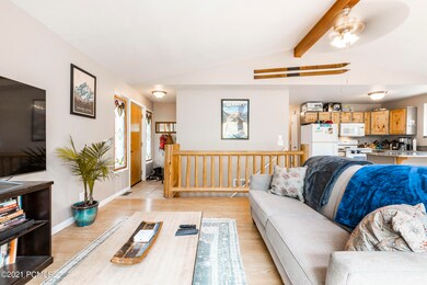 4_Great-Room_high_3687170