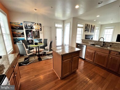 23101 Sycamore Farm Dr, Clarksburg, MD 20871 - photo 2