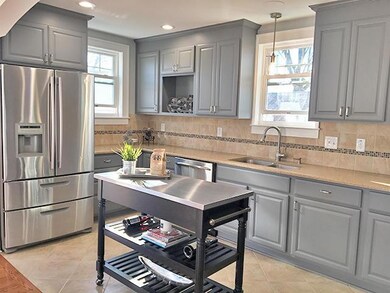 kitchen toward frig