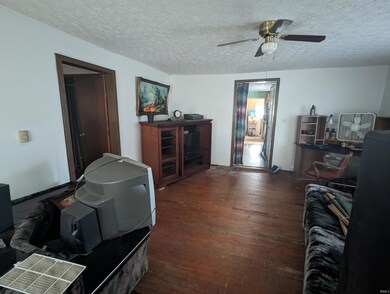 107 S Poplar, Amboy, IN 46911 - photo 7