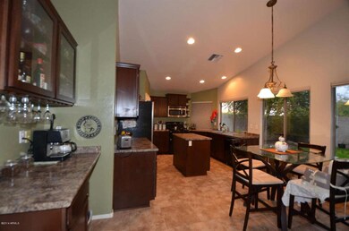 Kitchen / Breakfast Area