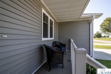 504 W Bert St, Lake Crystal, MN 56055 - photo 2