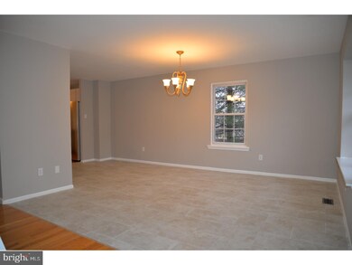725 Ricks Cir, Brookhaven, PA 19015 - photo 2