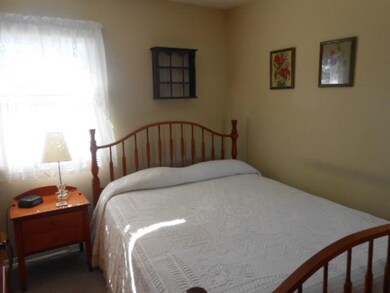 2535 16th St, Columbus, IN 47201 - photo 4