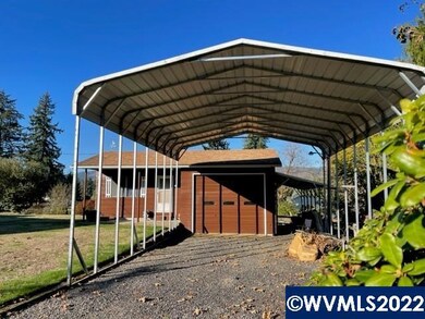 661 Elm St, Lyons, OR 97358 - photo 5