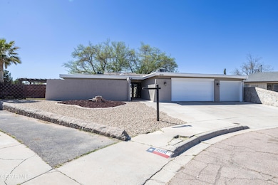 10101 Woodway Dr, El Paso, TX 79925 - photo 2