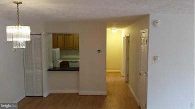 201 N Emory Dr unit 4, Sterling, VA 20164 - photo 6