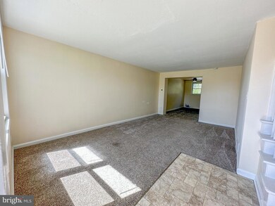 213 Madison Dr, Newark, DE 19711 - photo 2