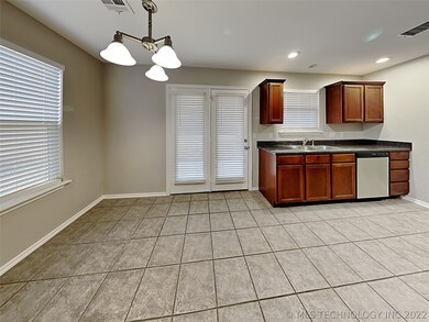 unlisted-address, Broken Arrow, OK 74014 - photo 5