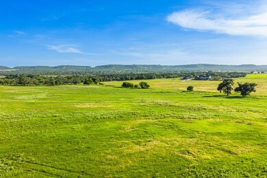 449 Luke Hayes Way unit 4, Fredericksburg, TX 78624 - photo 5