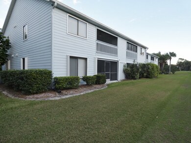 Screened Porch overlooks Golf Course