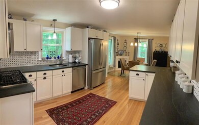 8 Tamworth Place unit U436, Nashua, NH 03063 - photo 5