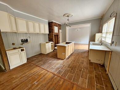 214 Daniel St, Americus, GA 31709 - photo 6