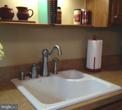 6602 Potomac Ave unit B1, Alexandria, VA 22307 - photo 5