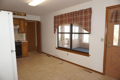 Kitchen_Dining