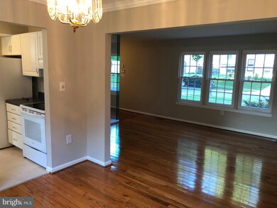 404 Willow Hill Place, Hyattsville, MD 20785 - photo 4