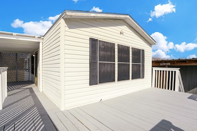 View of the front deck, plenty of room for outside