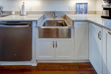 Handicapped accessible sink