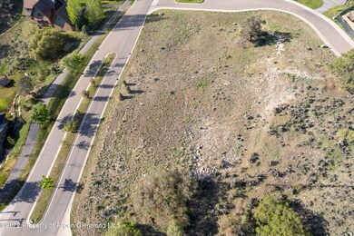 110 Bowles Dr