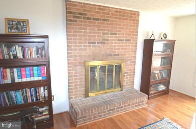 2935 Harvest Glen Ct, Herndon, VA 20171 - photo 7