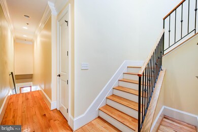 629 4th St NE unit 3, Washington, DC 20002 - photo 3