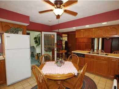 3618 Priscilla Dr, Erie, PA 16506 - photo 5