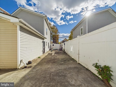 3951 Aspen St, Philadelphia, PA 19104 - photo 7